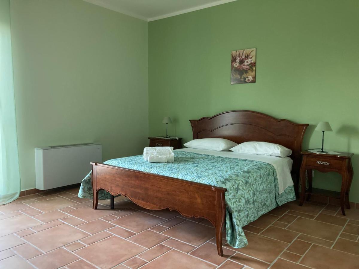 Agriturismo Tenuta Della Madama Venticano Kültér fotó