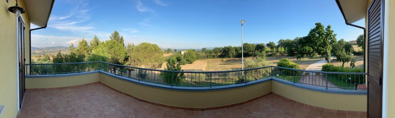 Agriturismo Tenuta Della Madama Venticano Kültér fotó
